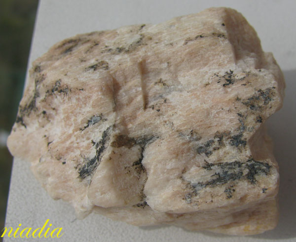 Минералы Сокровища Земли №31 - Ортоклаз