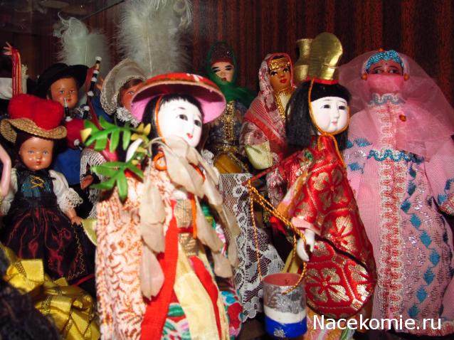 Куклы в этнических костюмах