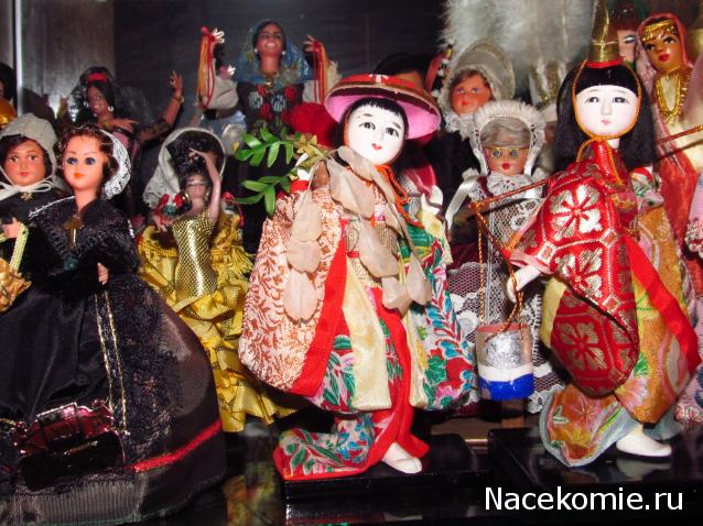 Куклы в этнических костюмах