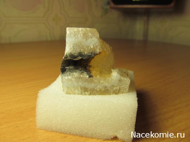 Минералы Сокровища Земли №29 - Халцедон