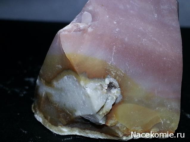 Минералы Сокровища Земли №29 - Халцедон