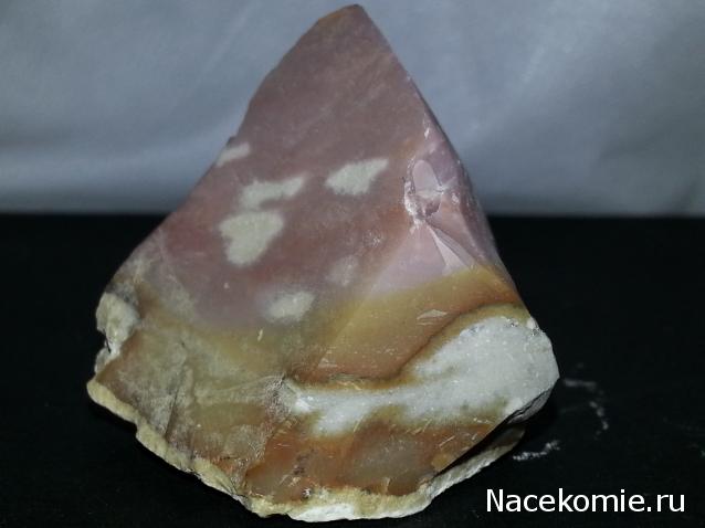 Минералы Сокровища Земли №29 - Халцедон