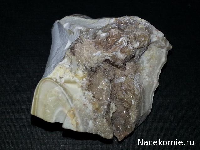 Минералы Сокровища Земли №29 - Халцедон