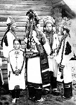 Куклы в народных костюмах №59 Кукла в мордовском летнем костюме