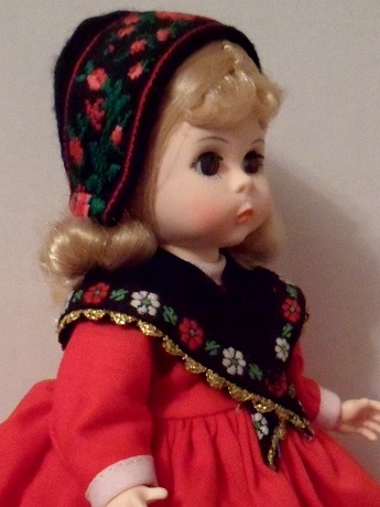 Куклы в этнических костюмах