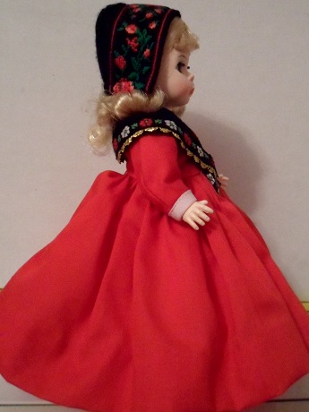 Куклы в этнических костюмах