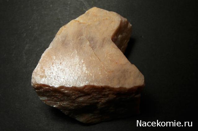 Минералы Сокровища Земли №31 - Ортоклаз