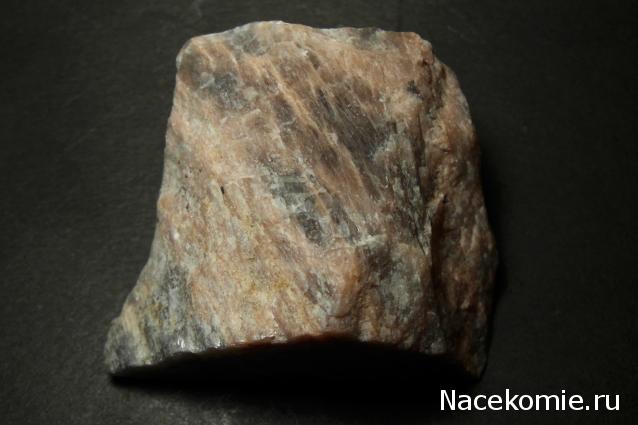 Минералы Сокровища Земли №31 - Ортоклаз