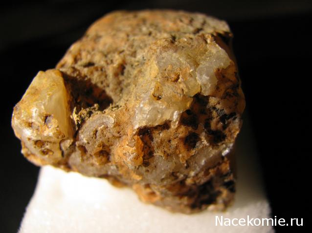 Минералы Сокровища Земли №29 - Халцедон