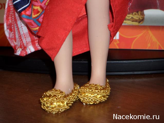 Куклы в народных костюмах №61 Кукла в жатвенном костюме Олонецкой губернии