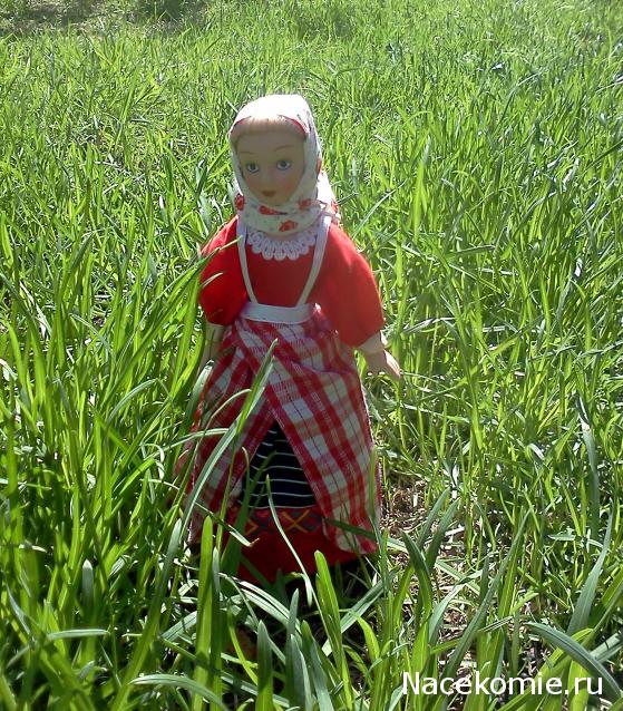 Куклы в народных костюмах №61 Кукла в жатвенном костюме Олонецкой губернии
