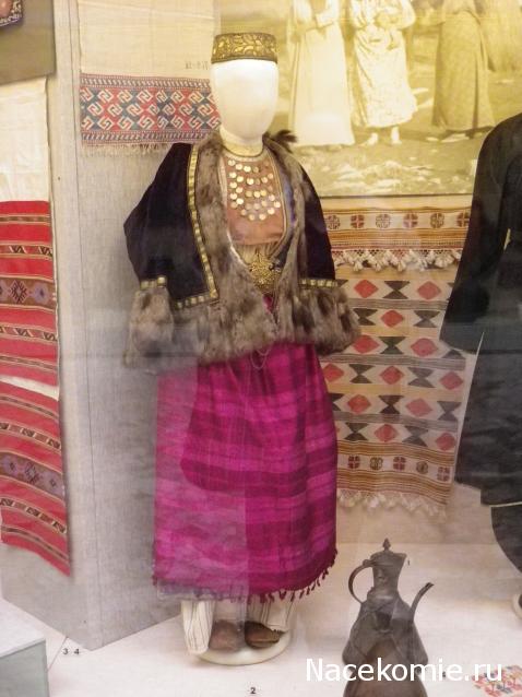 Куклы в народных костюмах №63 Кукла в праздничном костюме крымской татарки