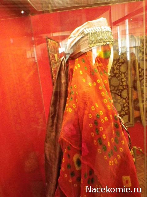 Куклы в народных костюмах №56 Кукла в таджикском свадебном костюме