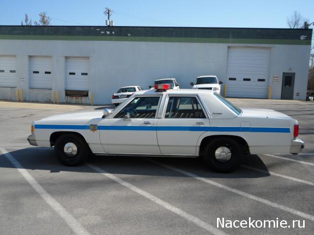 Полицейские Машины Мира №36 Ford Crown Victoria