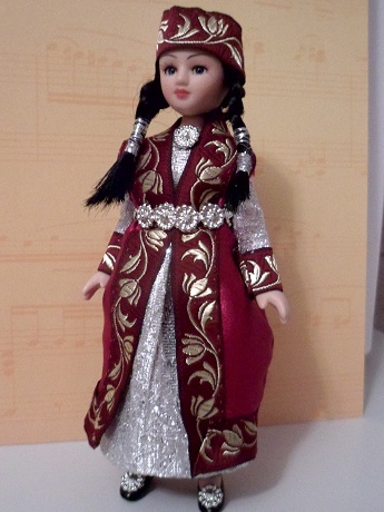 Куклы в народных костюмах №63 Кукла в праздничном костюме крымской татарки