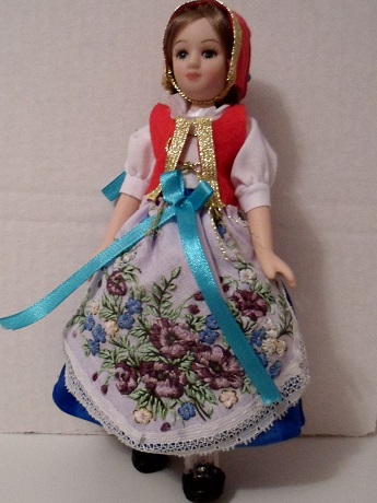 Куклы в народных костюмах №64 Кукла в праздничном костюме немки Поволжья
