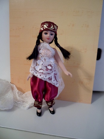 Куклы в народных костюмах №63 Кукла в праздничном костюме крымской татарки