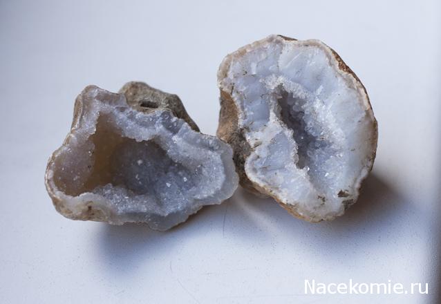 Минералы Сокровища Земли №42 - Жеода Халцедона