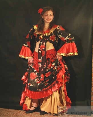 Куклы в народных костюмах №67 Кукла в цыганском девичьем костюме