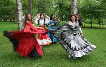 Куклы в народных костюмах №67 Кукла в цыганском девичьем костюме