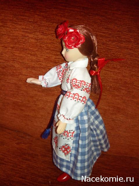 Куклы в народных костюмах №66 Кукла в девичьем костюме Витебской губернии