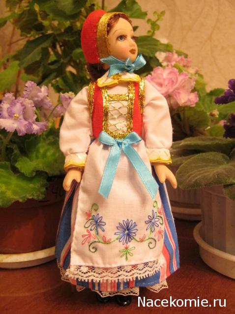 Куклы в народных костюмах №64 Кукла в праздничном костюме немки Поволжья