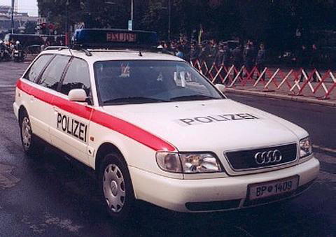 Полицейские Машины Мира №38 Audi A6 Аvant