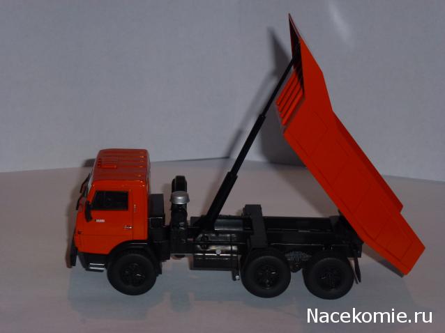 Автомобиль на Службе №70 КАМАЗ-5511 Строительный самосвал