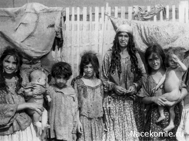 Куклы в народных костюмах №67 Кукла в цыганском девичьем костюме