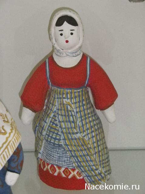 Куклы в народных костюмах №61 Кукла в жатвенном костюме Олонецкой губернии