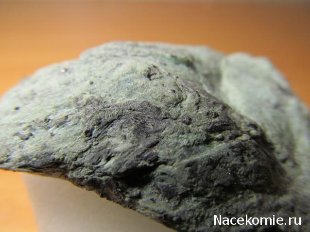 Минералы Сокровища Земли №48 - Серпентин
