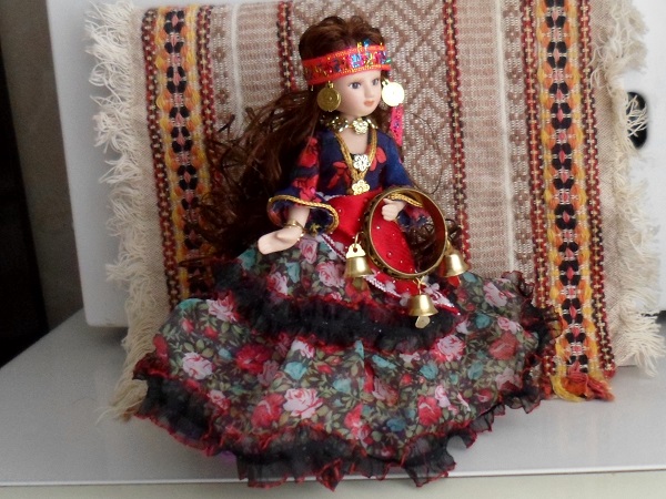 Куклы в народных костюмах №67 Кукла в цыганском девичьем костюме