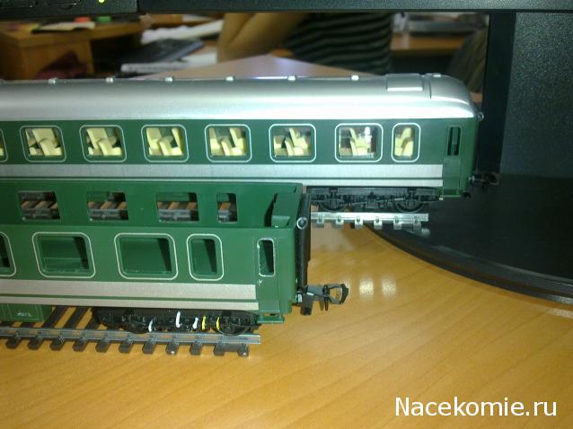 Железная Дорога в Миниатюре №1 - Пассажирский вагон, участок прямого рельсового пути