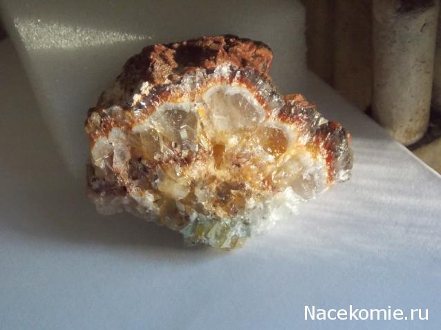 Минералы Сокровища Земли №53 - Красный кварц