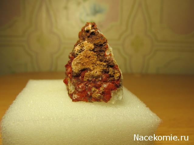 Минералы Сокровища Земли №53 - Красный кварц