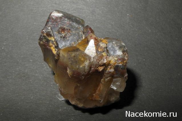 Минералы Сокровища Земли №53 - Красный кварц