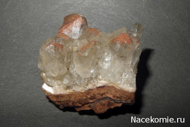 Минералы Сокровища Земли №53 - Красный кварц