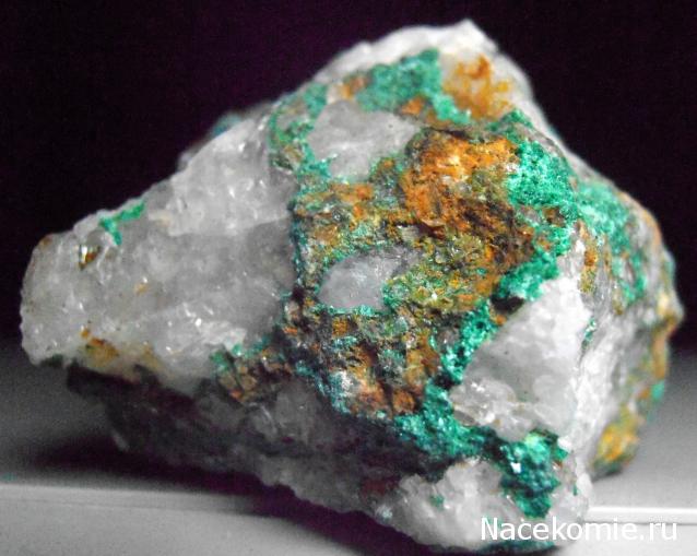 Минералы Сокровища Земли №56 - Малахит