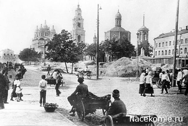 Куклы в народных костюмах №55 Кукла в девичьем костюме Астраханской губернии