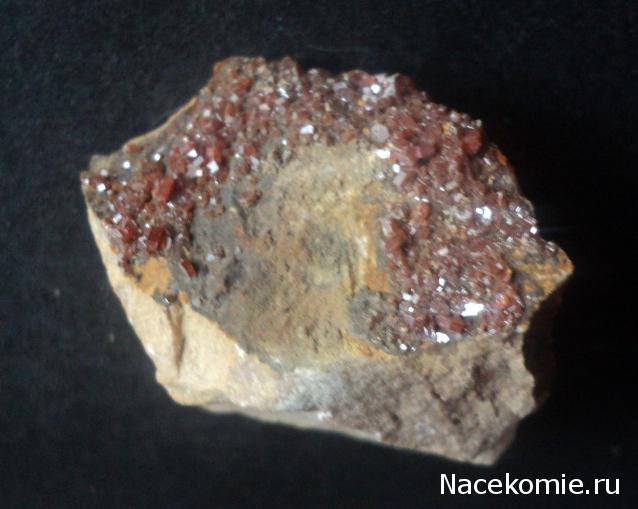 Минералы Сокровища Земли №59 - Ванадинит