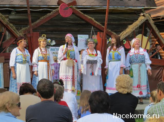 Куклы в народных костюмах №72 Кукла в девичьем костюме Коми