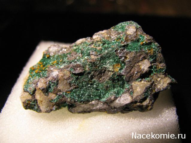 Минералы Сокровища Земли №56 - Малахит