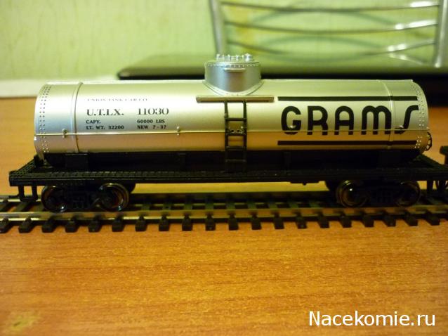 Железная Дорога в Миниатюре №8 - Рама цистерны для нефти, светло-зелёное дерево