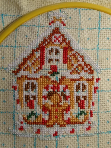 Совместный отшив Пряничного домика от Dimensions