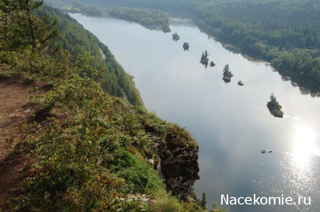 Куклы в народных костюмах №72 Кукла в девичьем костюме Коми