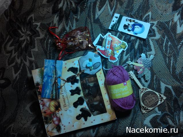 Новогодний вышивальный посткроссинг 2014