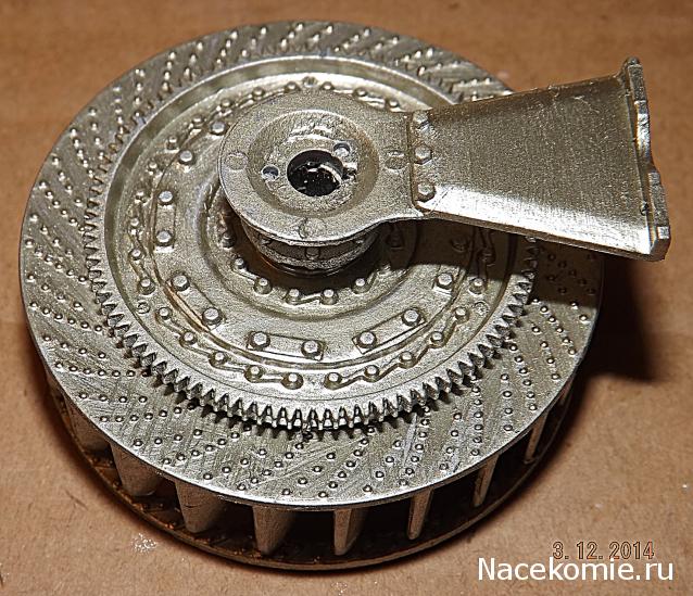 Танк Т-34 - Сборка силового агрегата