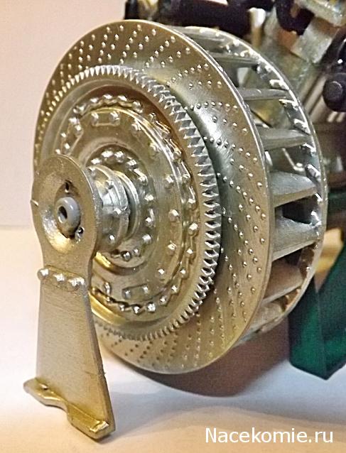 Танк Т-34 - Сборка силового агрегата