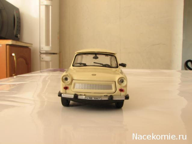 Автолегенды СССР и Соцстран №151 TRABANT Р601