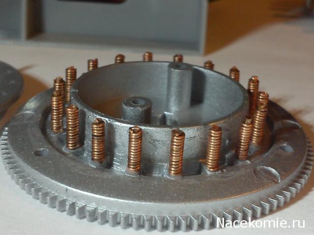 Танк Т-34 - Сборка силового агрегата